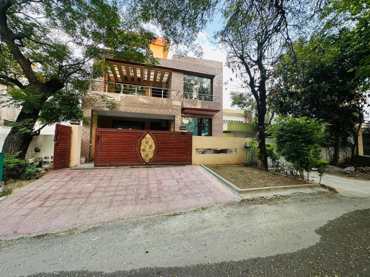 Holidazzle Lodge Islamabad Exterior foto